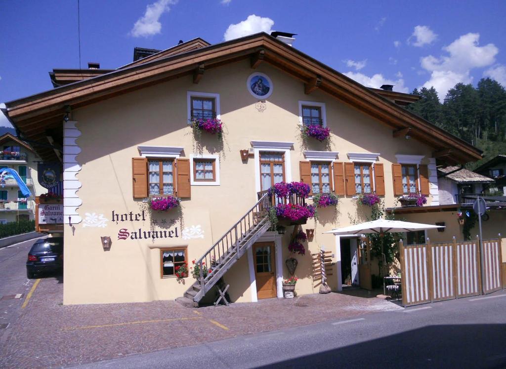 Hotel Garni Salvanel Кавалезе Екстер'єр фото